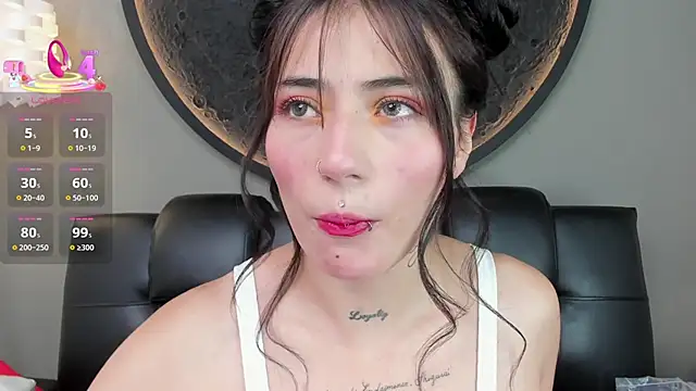miss sharlotte18 online show from February 27, 2025, 6:09 pm