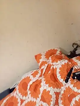 callmelouve online show from February 15, 2026, 7:46 pm