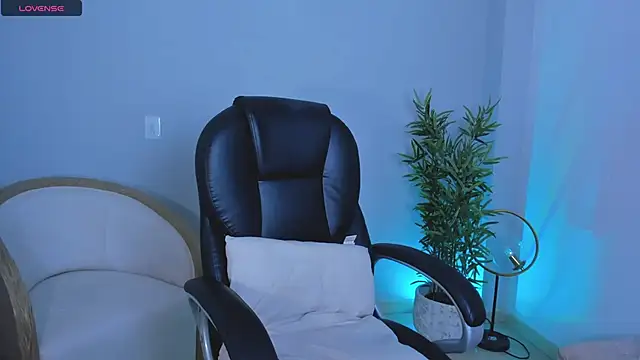 Snapshot of NiaBennet_ chatting on October 24, 2025, 9:25 pm NiaBennet online show from October 24, 2025, 9:25 pm