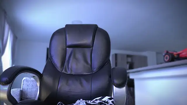 Frank Farrell online show from October 12, 2025, 6:53 pm