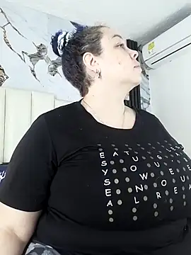 mollieblue69 online show from November 4, 2025, 12:53 pm