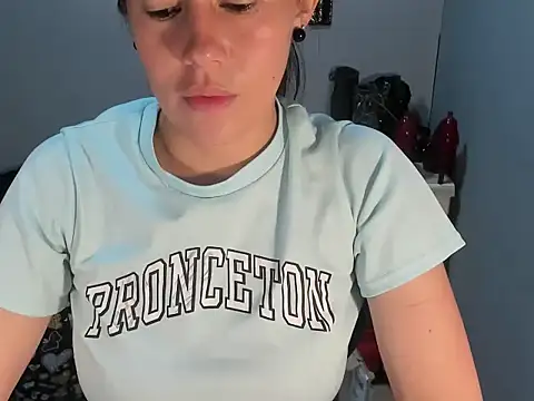 sandyquinnxx online show from April 8, 2026, 5:25 pm