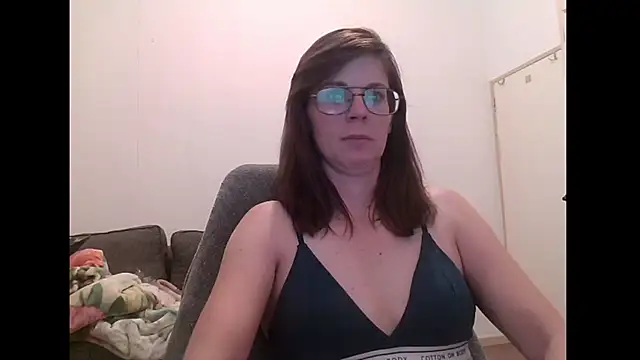 SavannaGirly online show from February 5, 2026, 8:37 pm