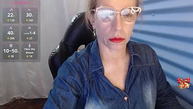 Chayla Ruiz online show from April 17, 2026, 2:09 pm