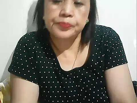 Snapshot of Lhadycarolyn chatting on March 1, 2026, 2:28 pm Lhadycarolyn online show from March 1, 2026, 2:28 pm