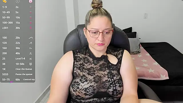 Snapshot of alejandra_milf_ chatting on December 19, 2025, 7:38 pm alejandra milf online show from December 19, 2025, 7:38 pm