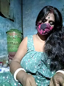 Snapshot of parioo7 chatting on November 5, 2025, 6:22 pm parioo7 online show from November 5, 2025, 6:22 pm