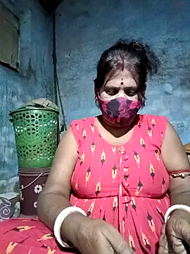 Snapshot of parioo7 chatting on November 18, 2025, 5:05 pm parioo7 online show from November 18, 2025, 5:05 pm