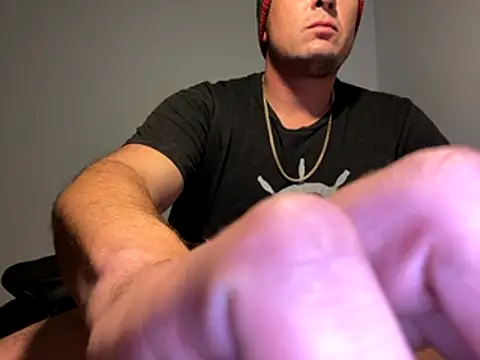 Snapshot of mrwilly7743 chatting on November 1, 2025, 8:19 am mrwilly7743 online show from November 1, 2025, 8:19 am