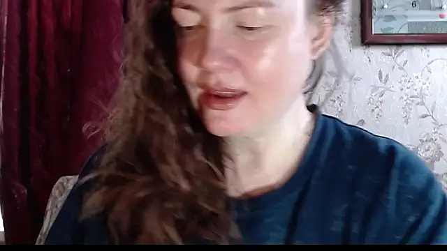 EmilyDoth online show from March 16, 2026, 4:42 am