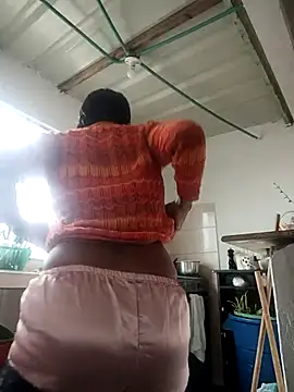 Bigassmommy x online show from March 19, 2026, 1:44 pm