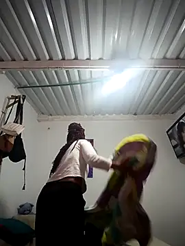 Bigassmommy x online show from February 10, 2026, 1:21 pm