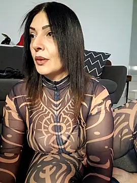 AryaSummersReal online show from April 12, 2026, 8:06 am