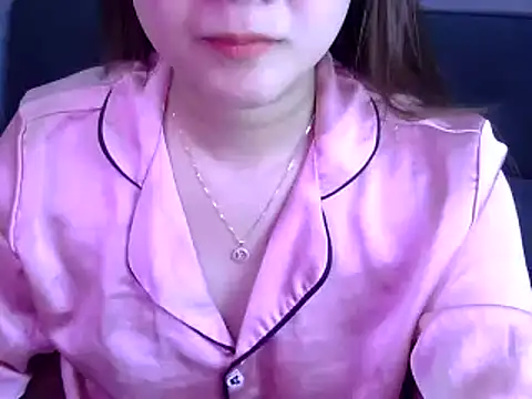 Snapshot of Bee_2k chatting on February 11, 2026, 5:07 am Bee 2k online show from February 11, 2026, 5:07 am