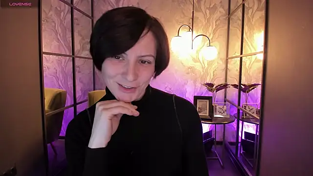 LorenDaze online show from February 13, 2026, 7:41 am