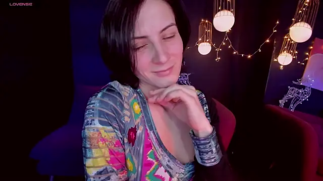 Snapshot of LorenDaze chatting on December 28, 2024, 2:10 pm LorenDaze online show from December 28, 2024, 2:10 pm