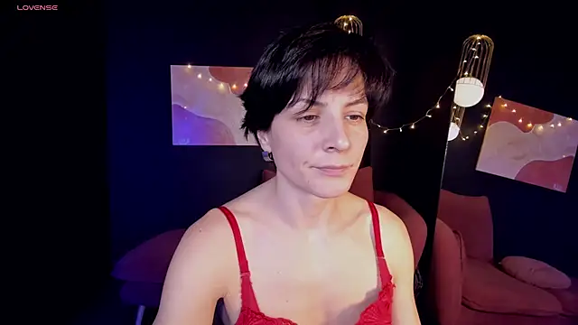 Snapshot of LorenDaze chatting on January 25, 2025, 5:08 pm LorenDaze online show from January 25, 2025, 5:08 pm