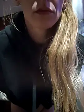eatmeplease44 online show from March 10, 2025, 8:01 pm