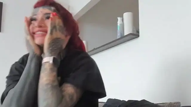 tamarapervert online show from November 16, 2025, 1:05 pm