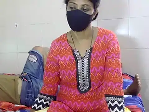 Indian Horny Wife online show from September 28, 2025, 7:04 am