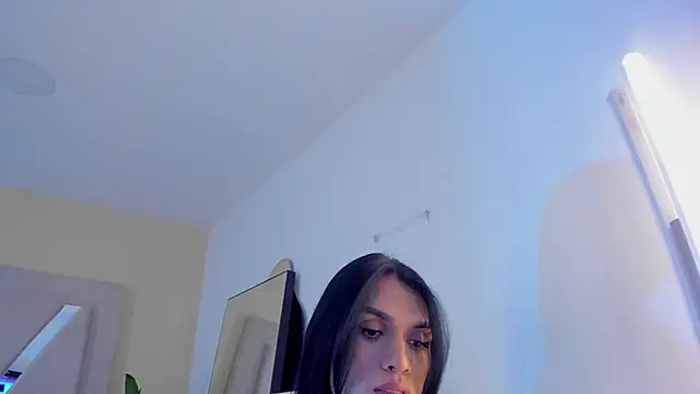 malejabenzz online show from March 5, 2025, 7:06 pm