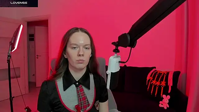 DivineBite online show from February 19, 2026, 5:32 pm