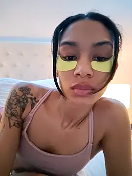 Leaberry online show from February 24, 2026, 9:59 pm