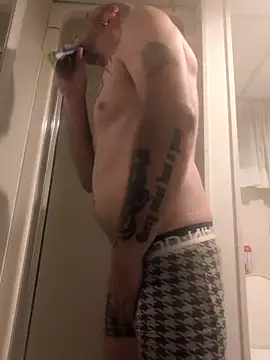 Ryeguy6969 online show from October 24, 2025, 1:37 am