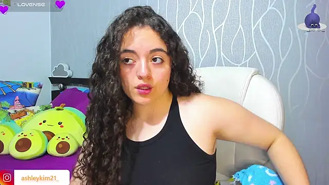 Snapshot of AshleyKim_ chatting on December 1, 2025, 9:48 pm AshleyKim online show from December 1, 2025, 9:48 pm