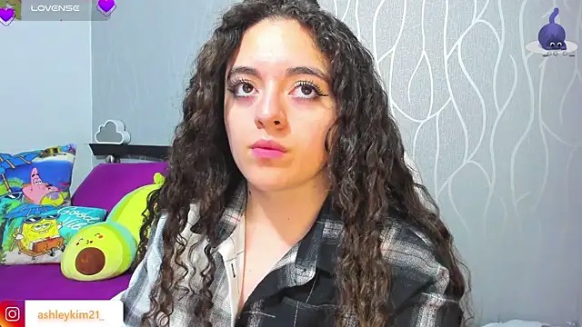 Snapshot of AshleyKim_ chatting on November 29, 2025, 12:44 am AshleyKim online show from November 29, 2025, 12:44 am