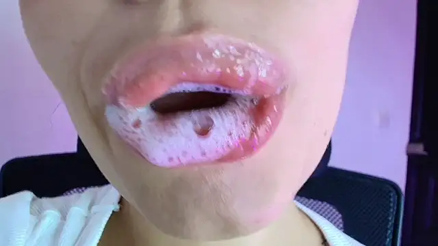 Snapshot of lisbet21x chatting on November 19, 2025, 10:10 pm lisbet21x online show from November 19, 2025, 10:10 pm