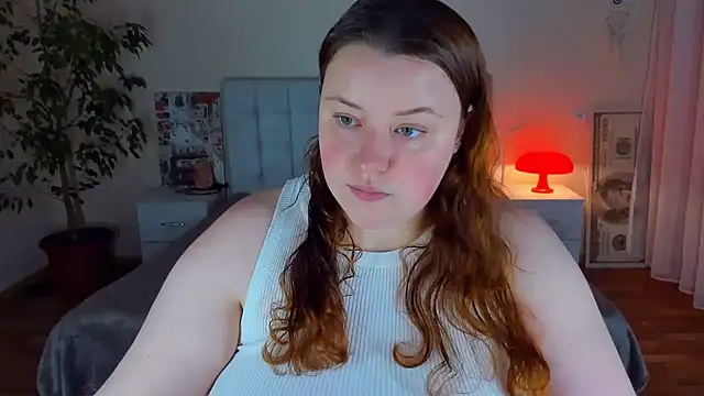 Snapshot of PolinaSalvatore chatting on July 14, 2026, 7:31 pm PolinaSalvatore online show from July 14, 2026, 7:31 pm