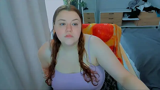 PolinaSalvatore online show from October 14, 2025, 10:38 am