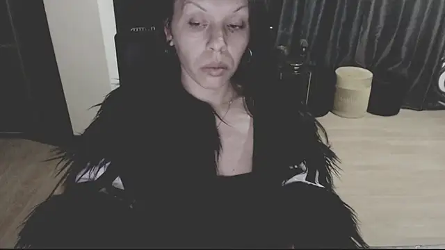 GoldenSasha online show from October 13, 2025, 11:05 pm