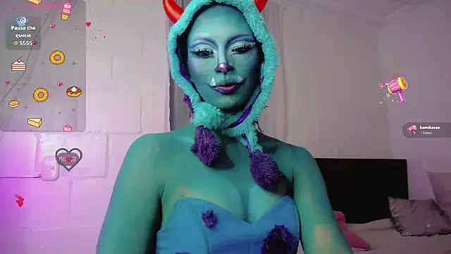 Snapshot of Summer_XO chatting on November 1, 2025, 4:30 am Summer XO online show from November 1, 2025, 4:30 am