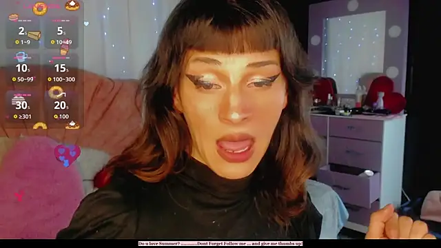 Snapshot of Summer_XO chatting on September 13, 2025, 12:10 am Summer XO online show from September 13, 2025, 12:10 am