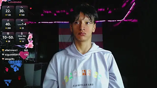 Snapshot of Summer_XO chatting on March 17, 2025, 9:33 am Summer XO online show from March 17, 2025, 9:33 am