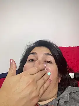 Snapshot of andreaisis2 chatting on December 11, 2024, 5:10 am andreaisis2 online show from December 11, 2024, 5:10 am