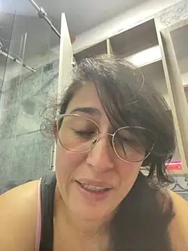 Snapshot of andreaisis2 chatting on February 18, 2025, 10:47 pm andreaisis2 online show from February 18, 2025, 10:47 pm