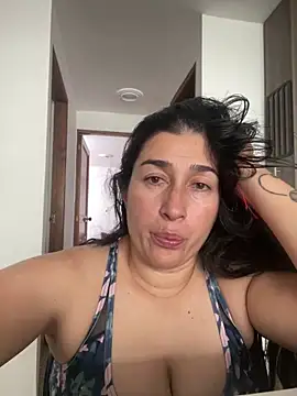 Snapshot of andreaisis2 chatting on December 17, 2024, 7:26 pm andreaisis2 online show from December 17, 2024, 7:26 pm