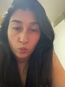 Snapshot of andreaisis2 chatting on January 10, 2025, 9:31 pm andreaisis2 online show from January 10, 2025, 9:31 pm