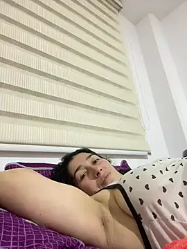 Snapshot of andreaisis2 chatting on February 4, 2025, 6:36 am andreaisis2 online show from February 4, 2025, 6:36 am