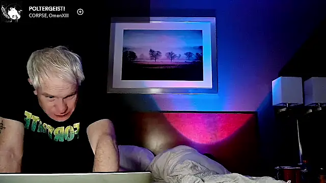 Snarfle82 online show from December 23, 2025, 12:11 am