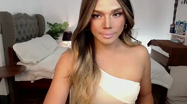 Snapshot of liaa_lurrecams chatting on January 6, 2025, 11:07 am liaa lurrecams online show from January 6, 2025, 11:07 am