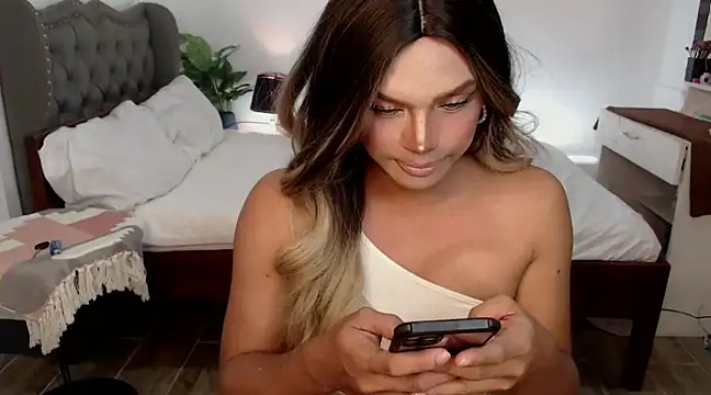 Snapshot of liaa_lurrecams chatting on January 20, 2025, 1:53 pm liaa lurrecams online show from January 20, 2025, 1:53 pm