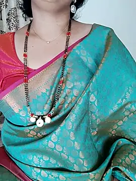 Snapshot of Indian_desi_wife chatting on July 2, 2026, 3:23 am Indian desi wife online show from July 2, 2026, 3:23 am