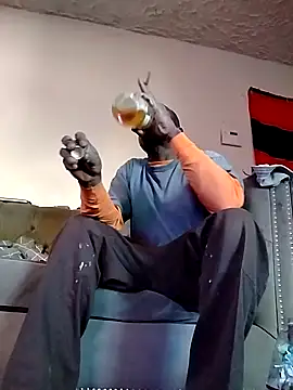 Snapshot of Daddy_hook chatting on February 21, 2025, 12:49 am Daddy hook online show from February 21, 2025, 12:49 am