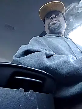 Snapshot of Daddy_hook chatting on December 18, 2024, 3:11 pm Daddy hook online show from December 18, 2024, 3:11 pm