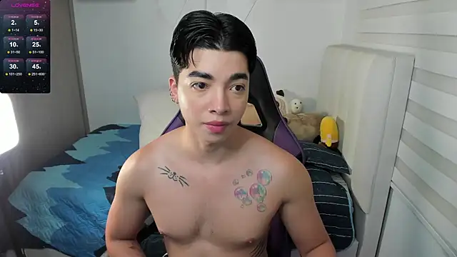 santy7v7 online show from October 10, 2025, 1:12 pm