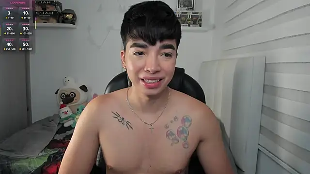 santy7v7 online show from April 1, 2026, 1:23 pm